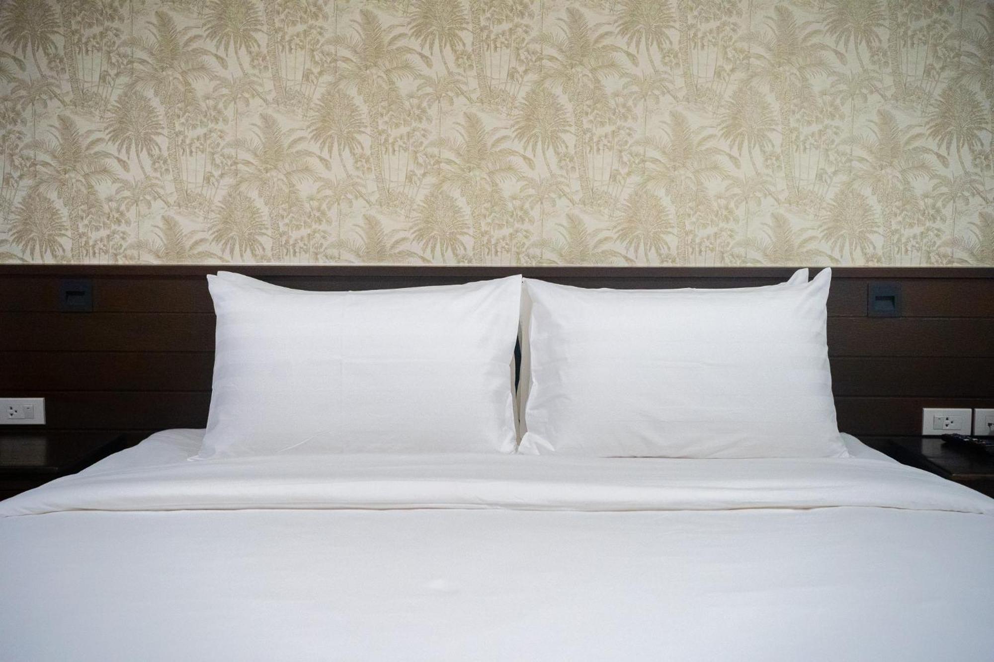 Singharaj Boutique Hotel Чиангмай Номер фото