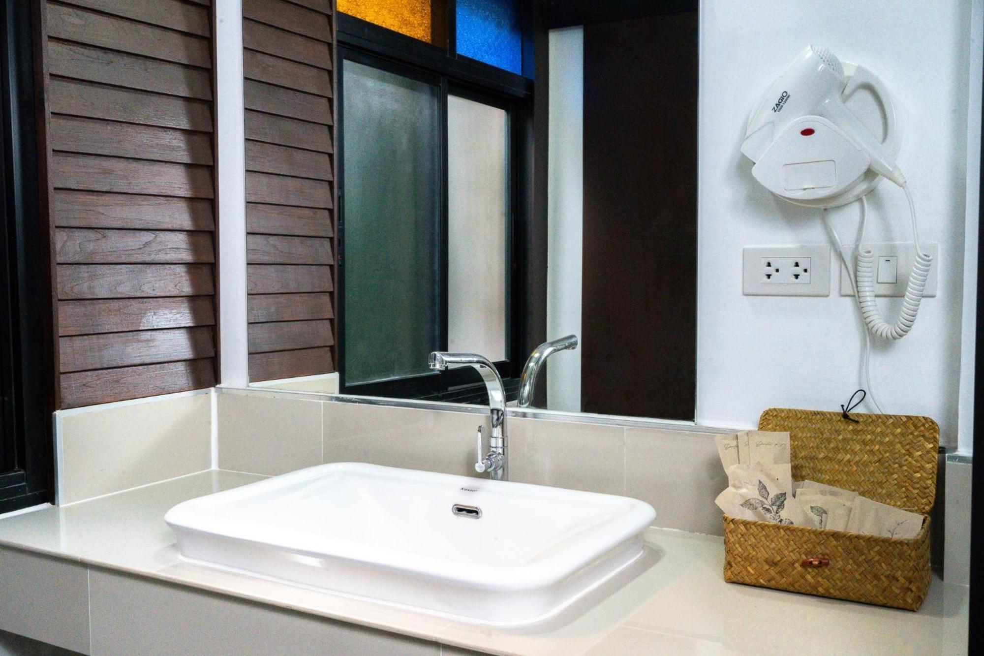Singharaj Boutique Hotel Чиангмай Экстерьер фото